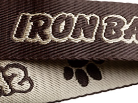 紐には「IRONBARONS」のロゴとトレードマーク入り